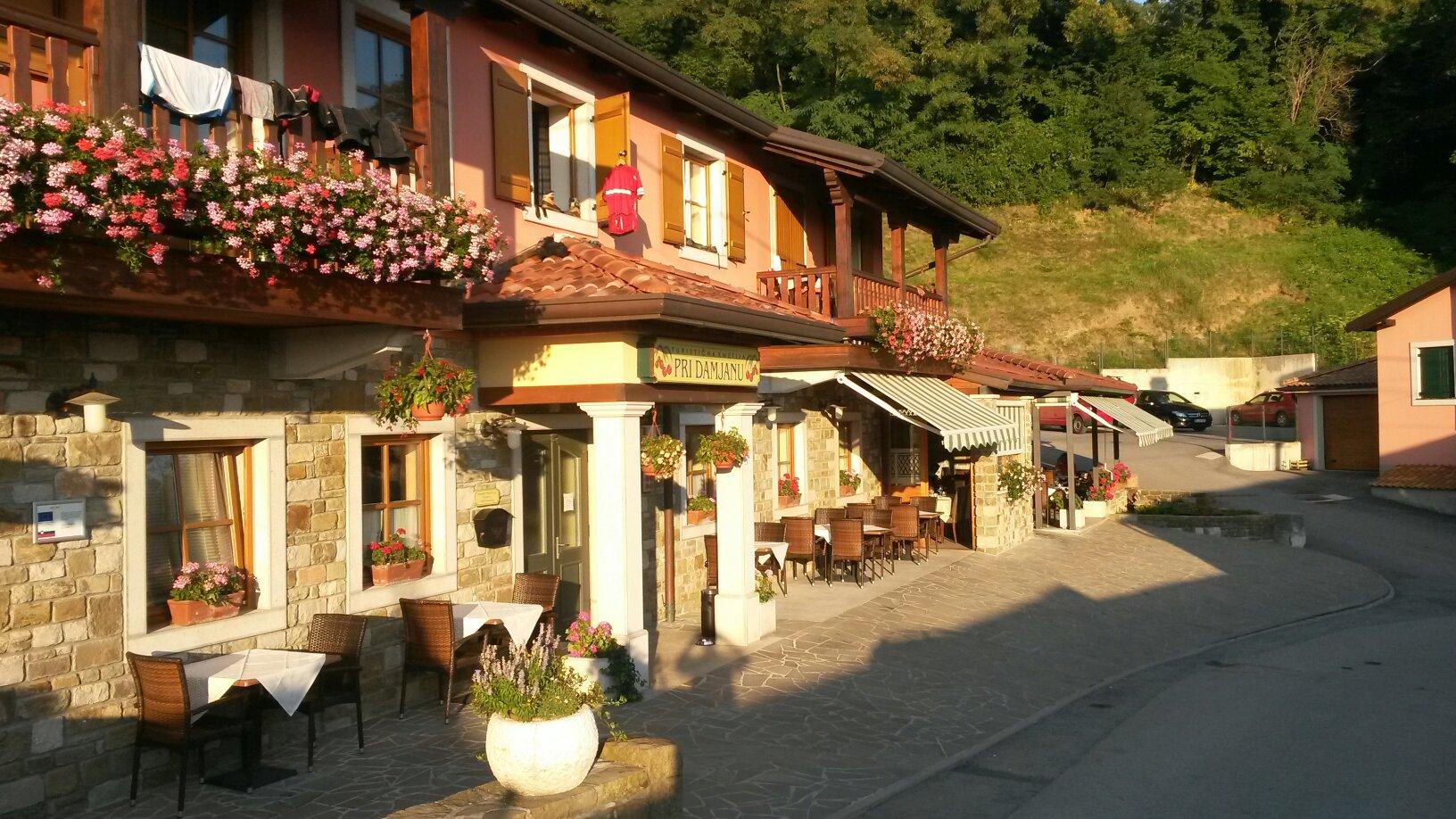Damjan`s Farmhouse ( Pri Damjanu)-客卧