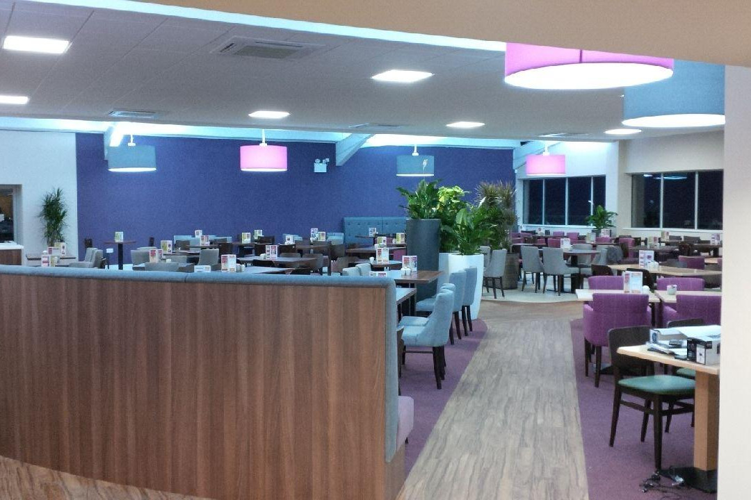 凯尔索餐馆和美食-The Topiary Coffee Shop & Restaurant