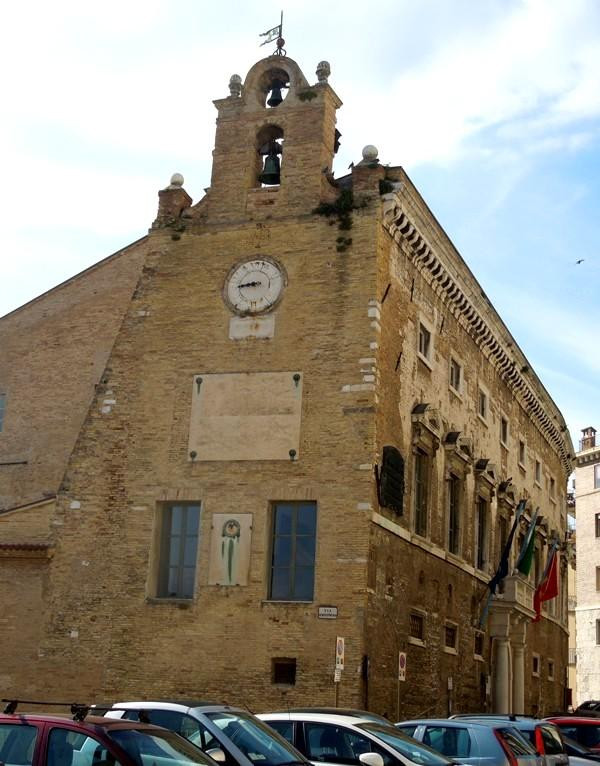 Palazzo Degli Anziani-安科纳必去景点