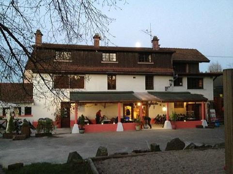 Camping de la Tour-官方