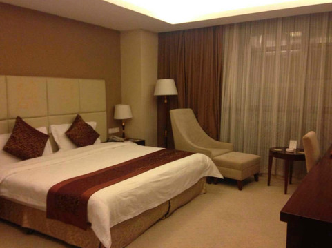 七仙女国际大酒店主图