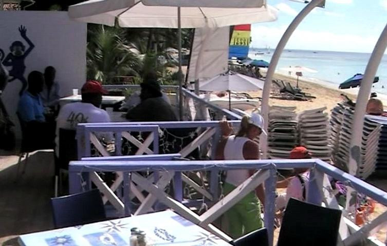 Blue Monkey Beach-圣詹姆斯必去景点