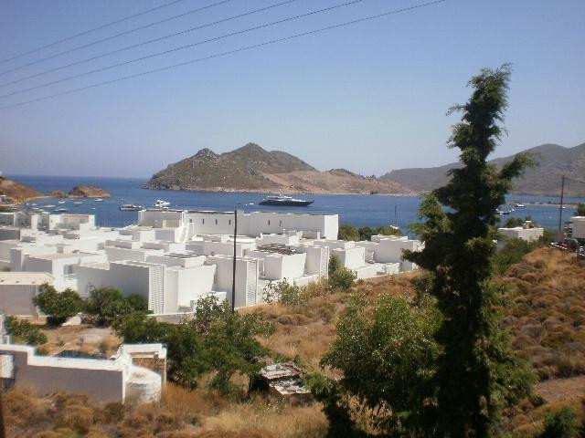 Captain Manos Studios主图