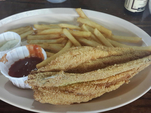 Cloverleaf餐馆和美食-Captain Tom's Seafood & Oyster