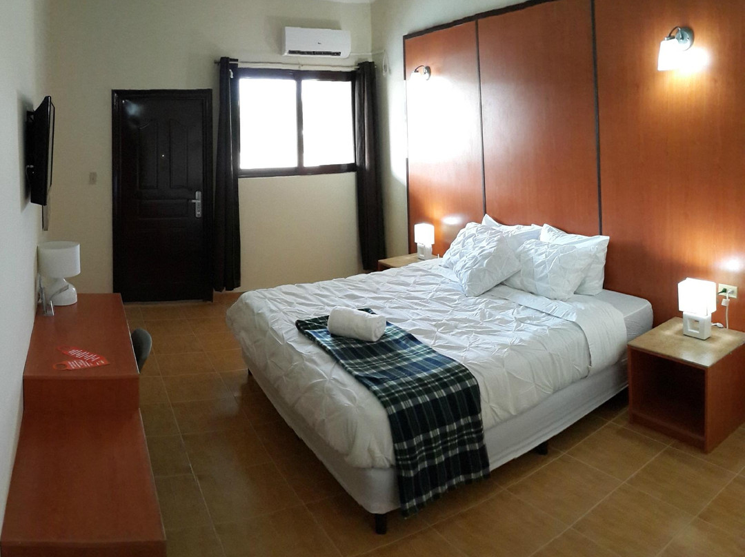 Express Inn Coronado Hotel & Camping