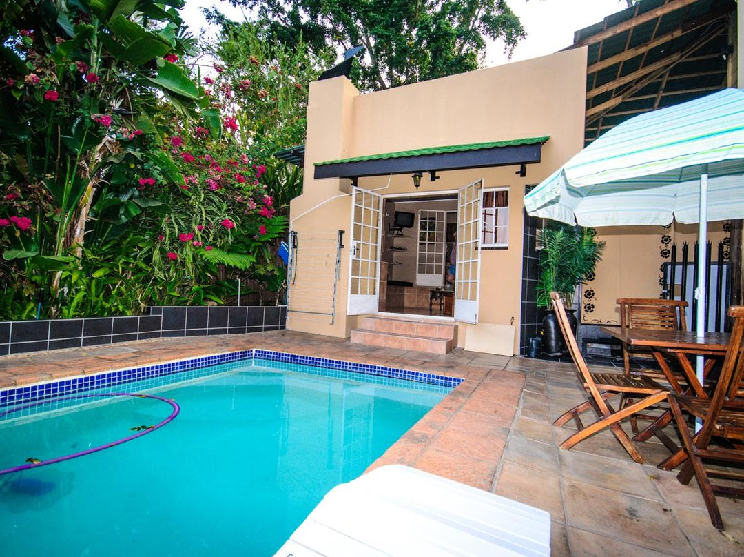 Bhekiswayo酒店住宿-Nandina Guest House & Self Catering Cottages