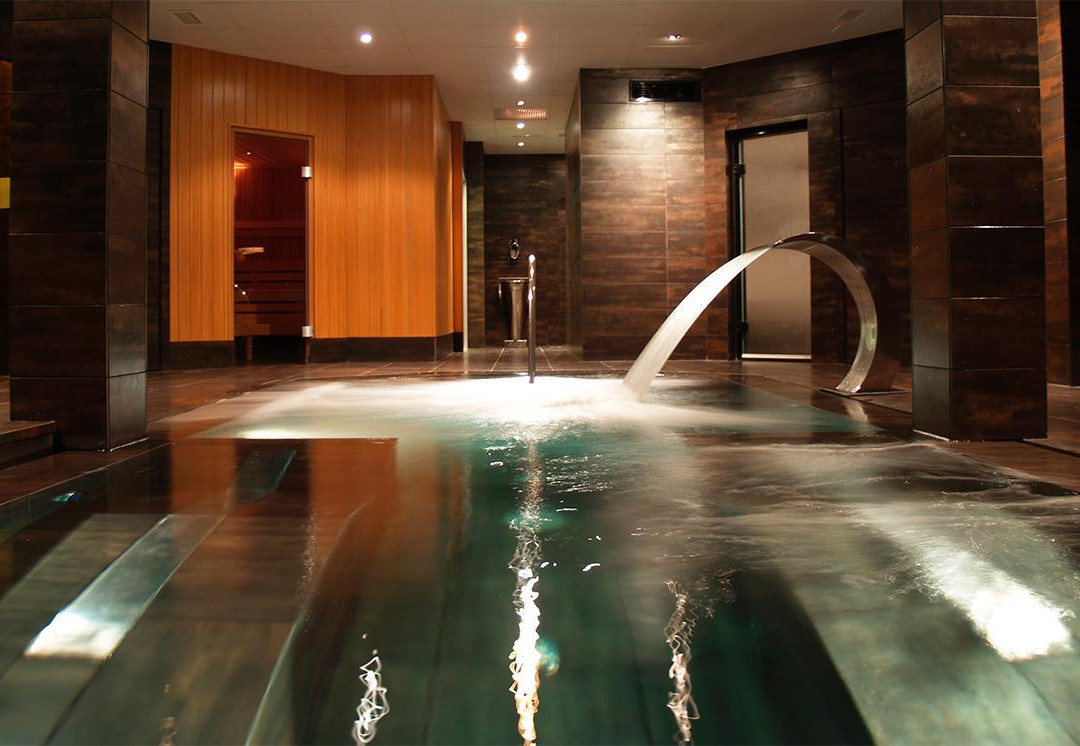 卢塞纳旅游景点-Vaho Spa Center
