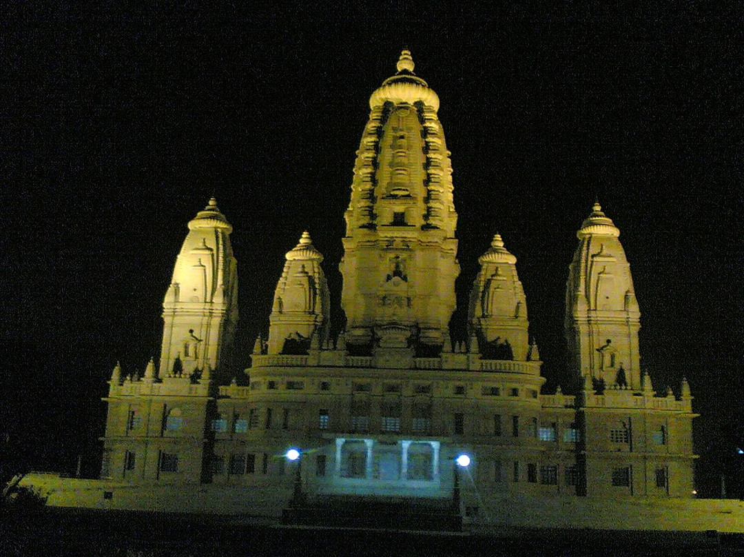 Shri Radhakrishna Temple-坎普尔必去景点