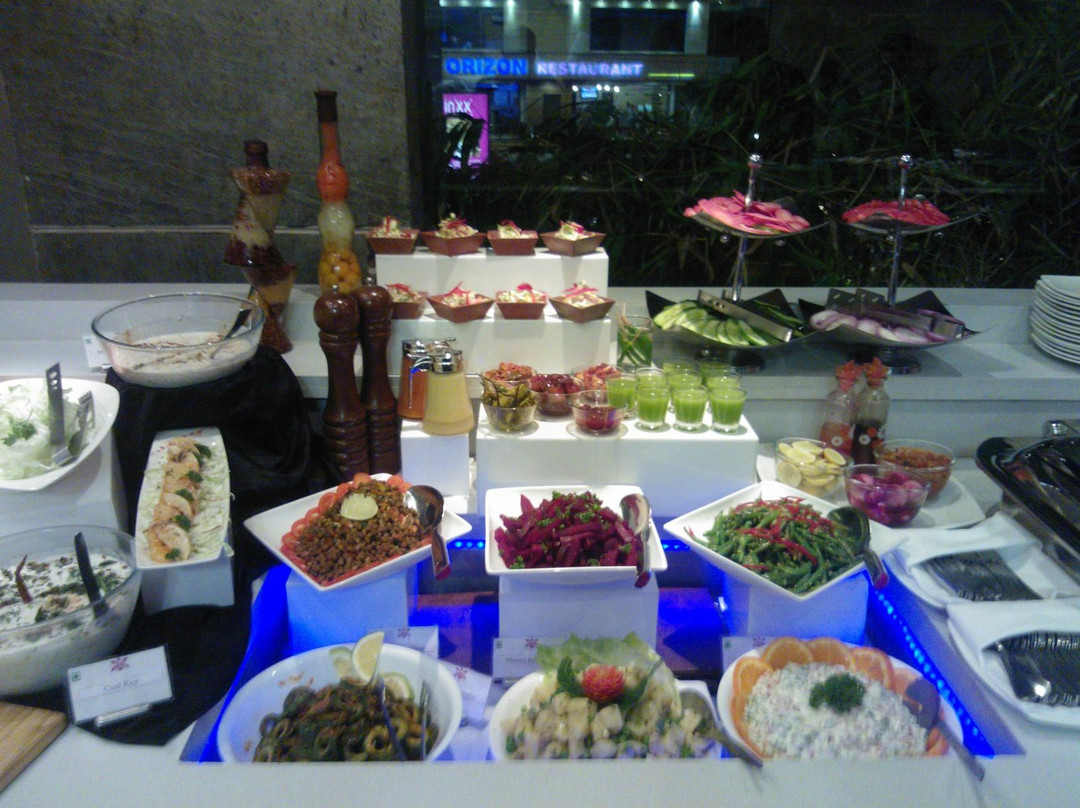 PinXX - KIitchen and Lounge