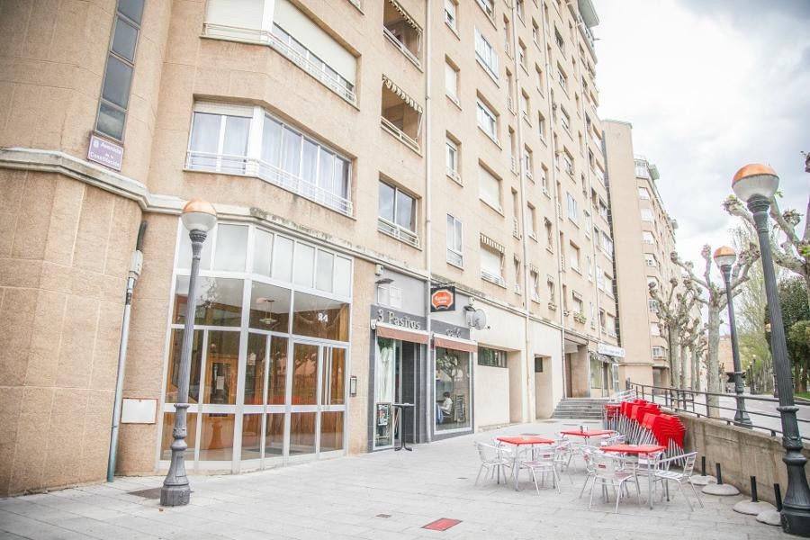 Agoncillo酒店住宿-Pensión Parque del Ebro