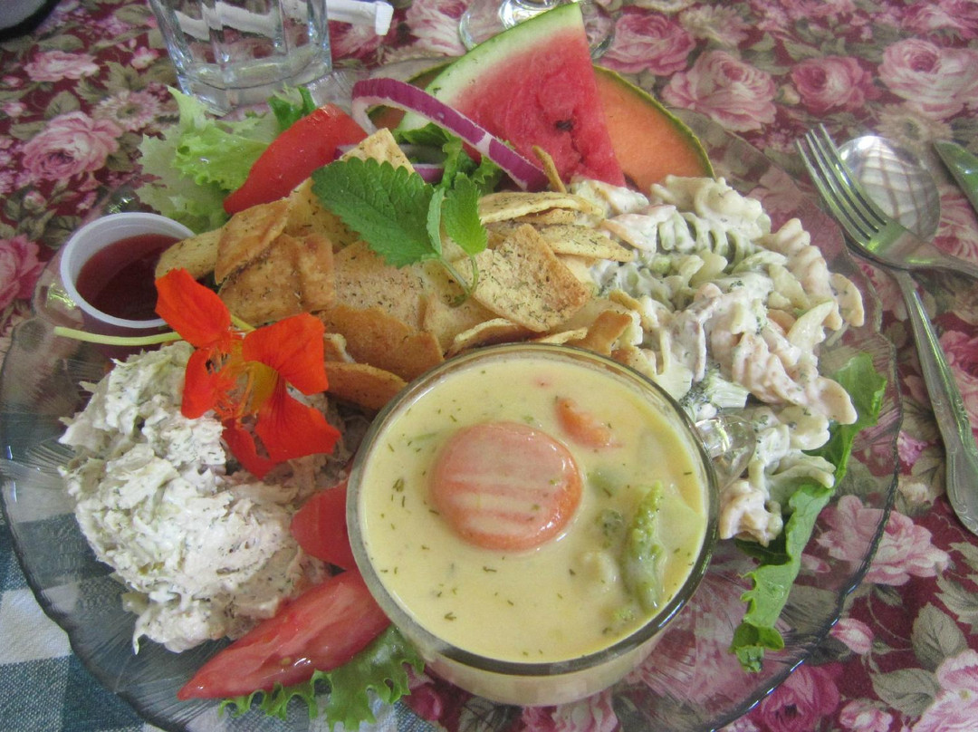 Commiskey餐馆和美食-Twigs and Sprigs Tearoom