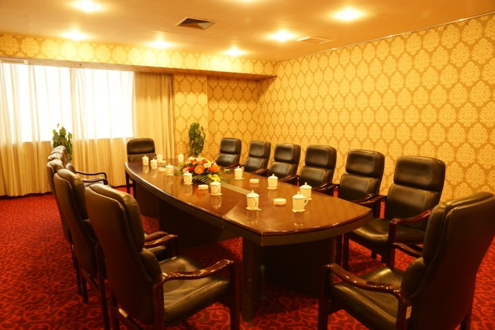 雄飞锦绣花园酒店主图