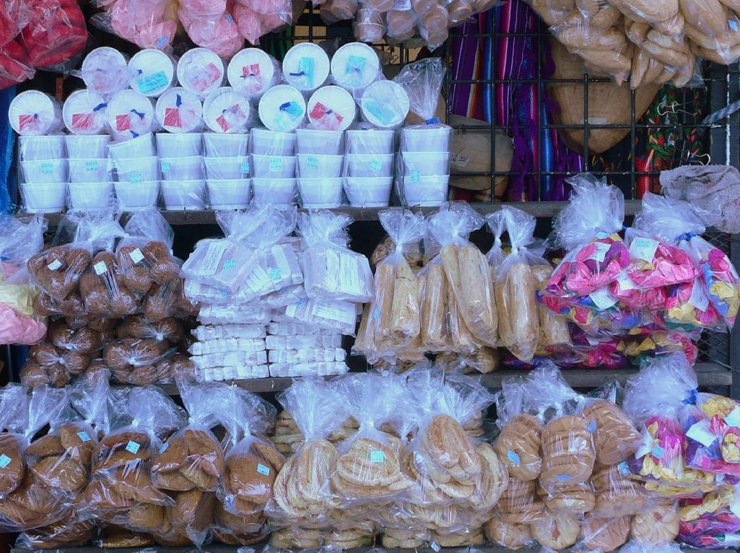 Sunday Market景点图片