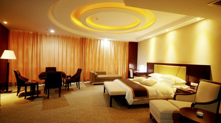 韶山华龙山庄大酒店主图