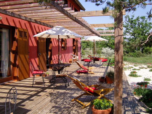 Nans-les-Pins酒店住宿-红色庄园旅馆