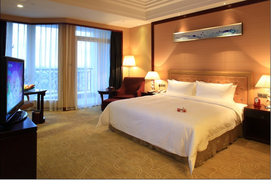 三正半山温泉酒店主图