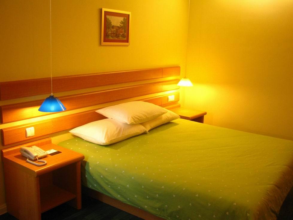 南昌如家丁公路店-客卧