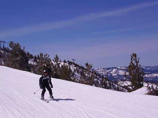 天堂滑雪度假村-太浩湖必去景点