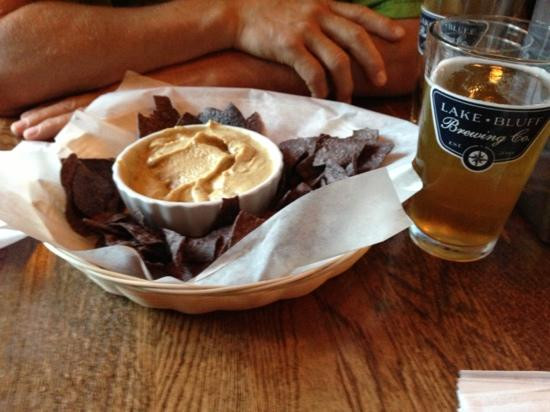 Lake Bluff餐馆和美食-Lake Bluff Brewing Company