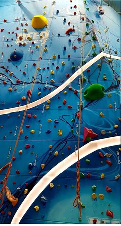Deep Climbing Gym景点图片