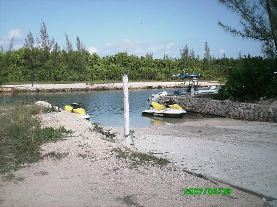 Fat Fish Adventures-大开曼岛必去景点