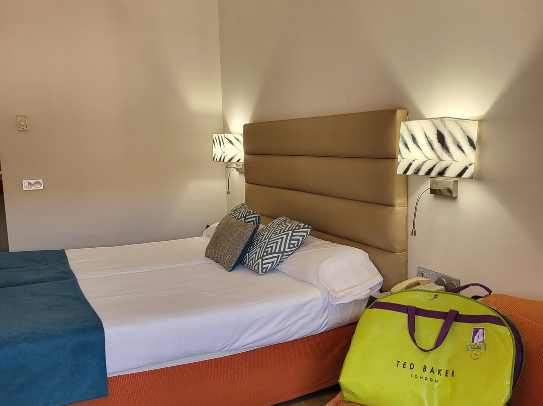 依赞特鲁希略酒店主图