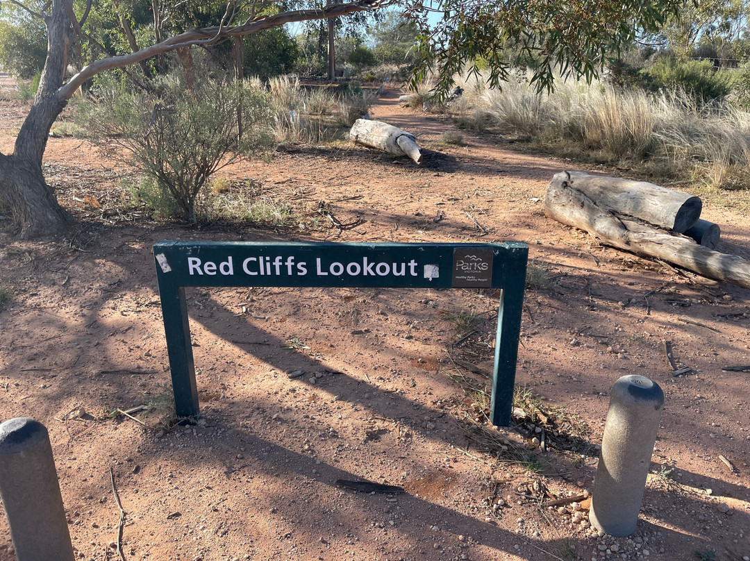 Red Cliffs Lookout-Red Cliffs必去景点