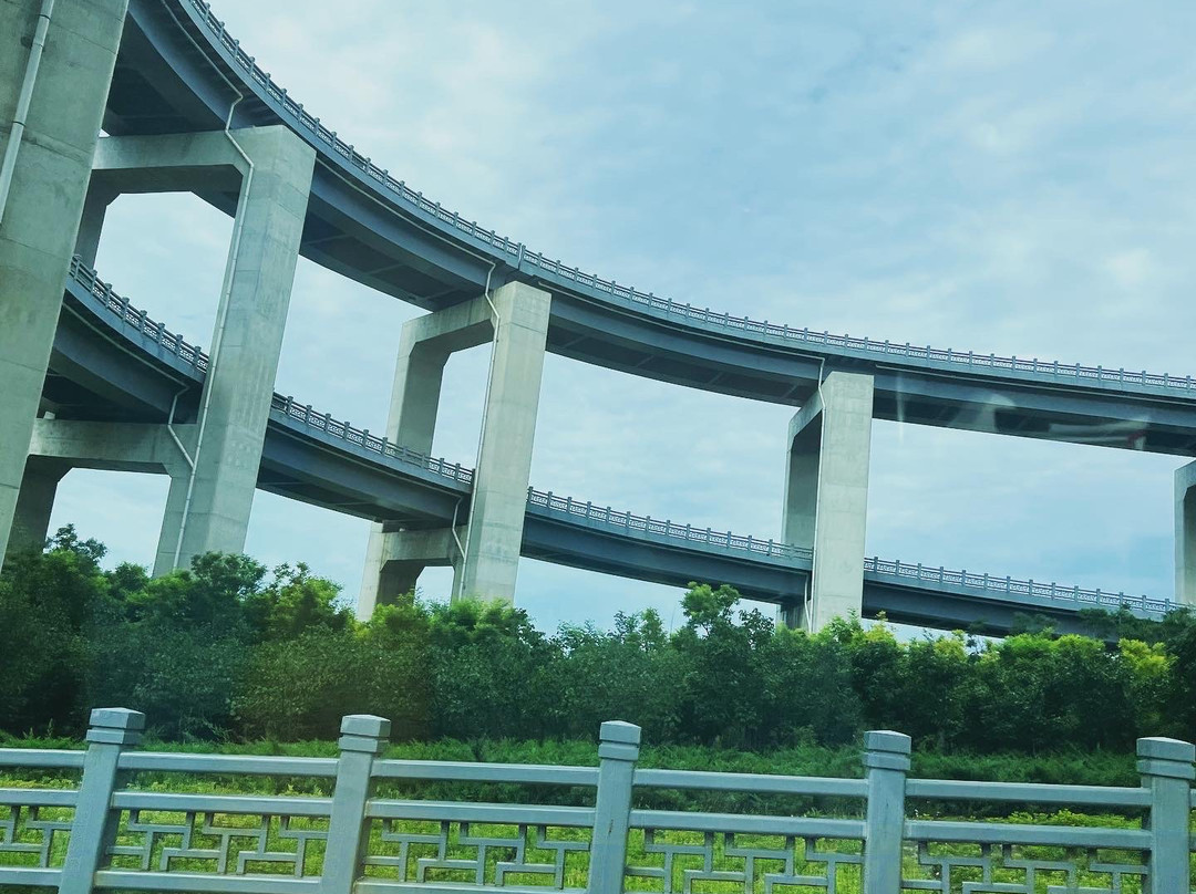 天龙山石窟-太原市必去景点