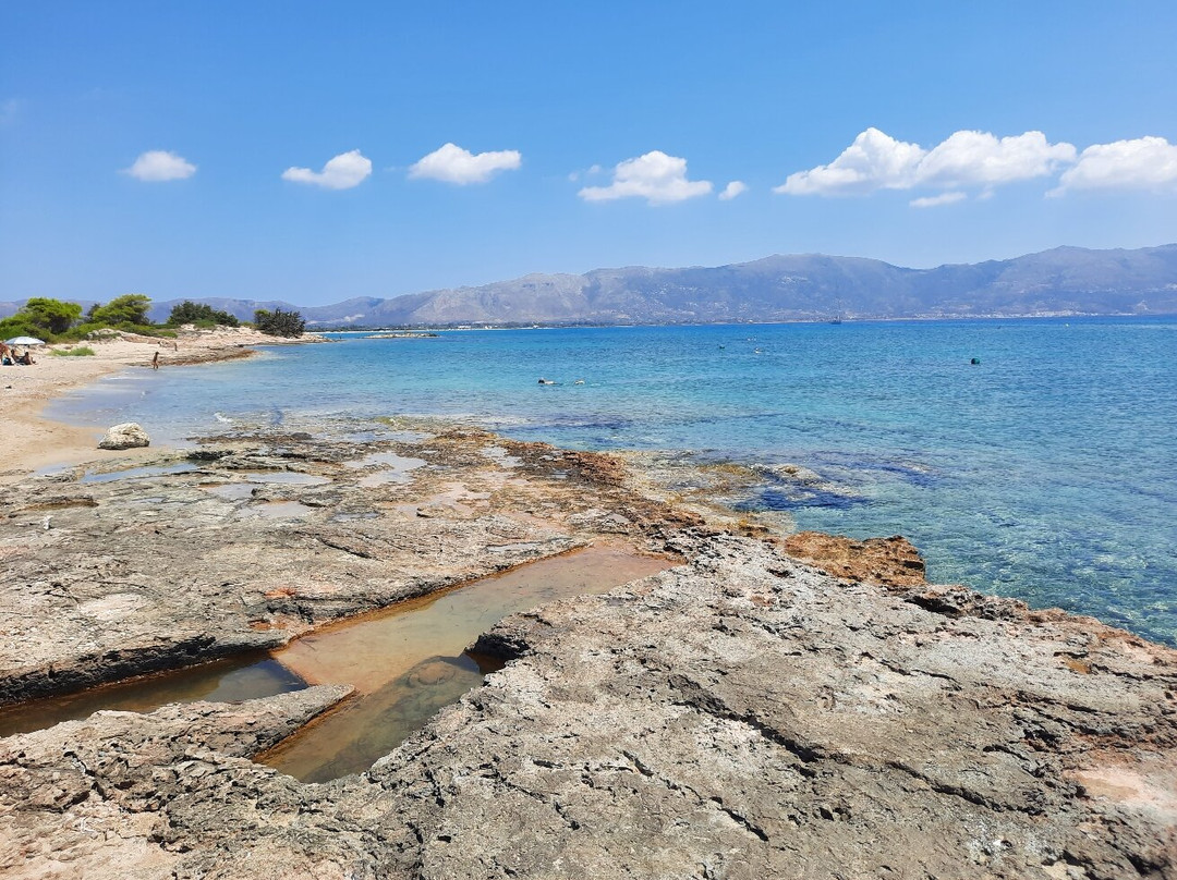 Pounta Beach景点图片
