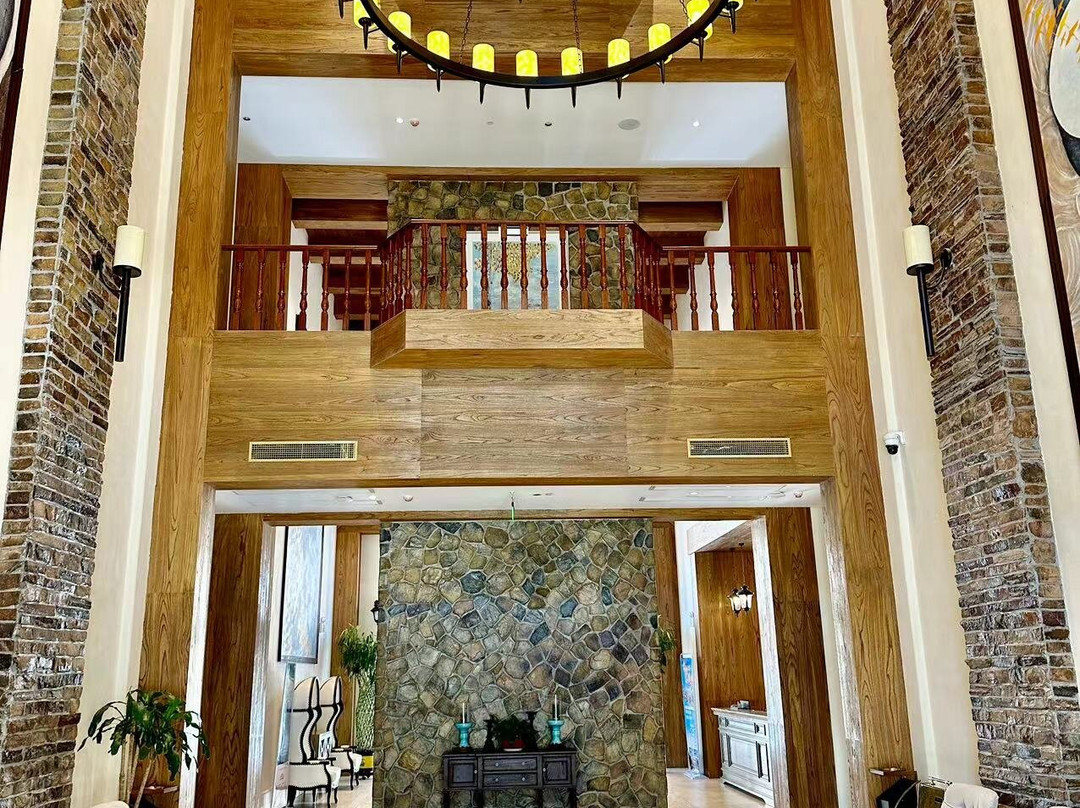 Jinhai Yiyun Hot Spring Hotel