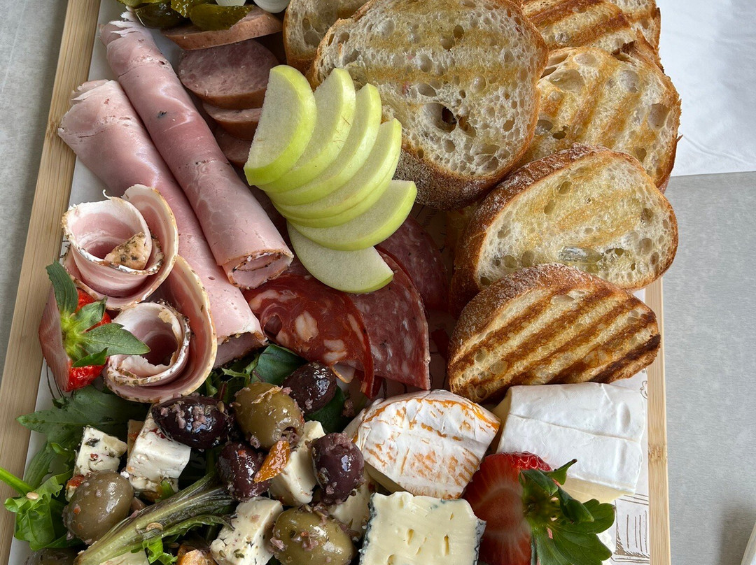 Duckett's Mill Wines and Denmark Farmhouse Cheese景点图片