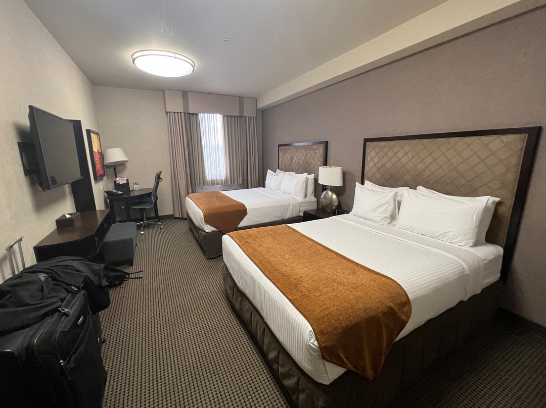 卡尔加里机场欢悦酒店主图