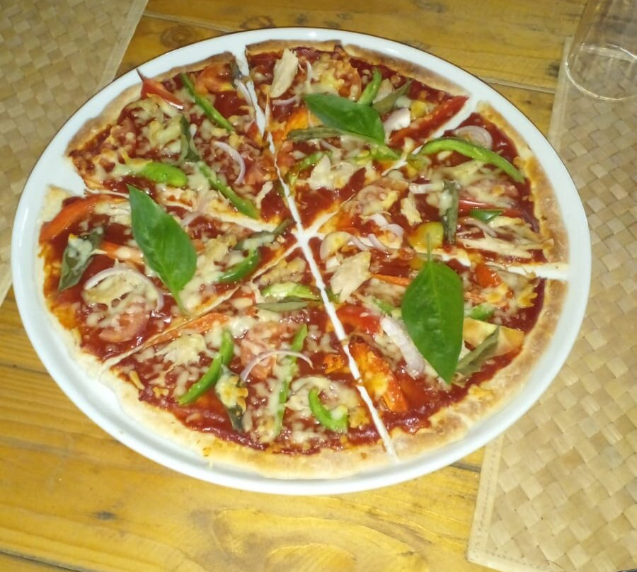 ROCKO'S Vegetarian Cafe, Pidurangala