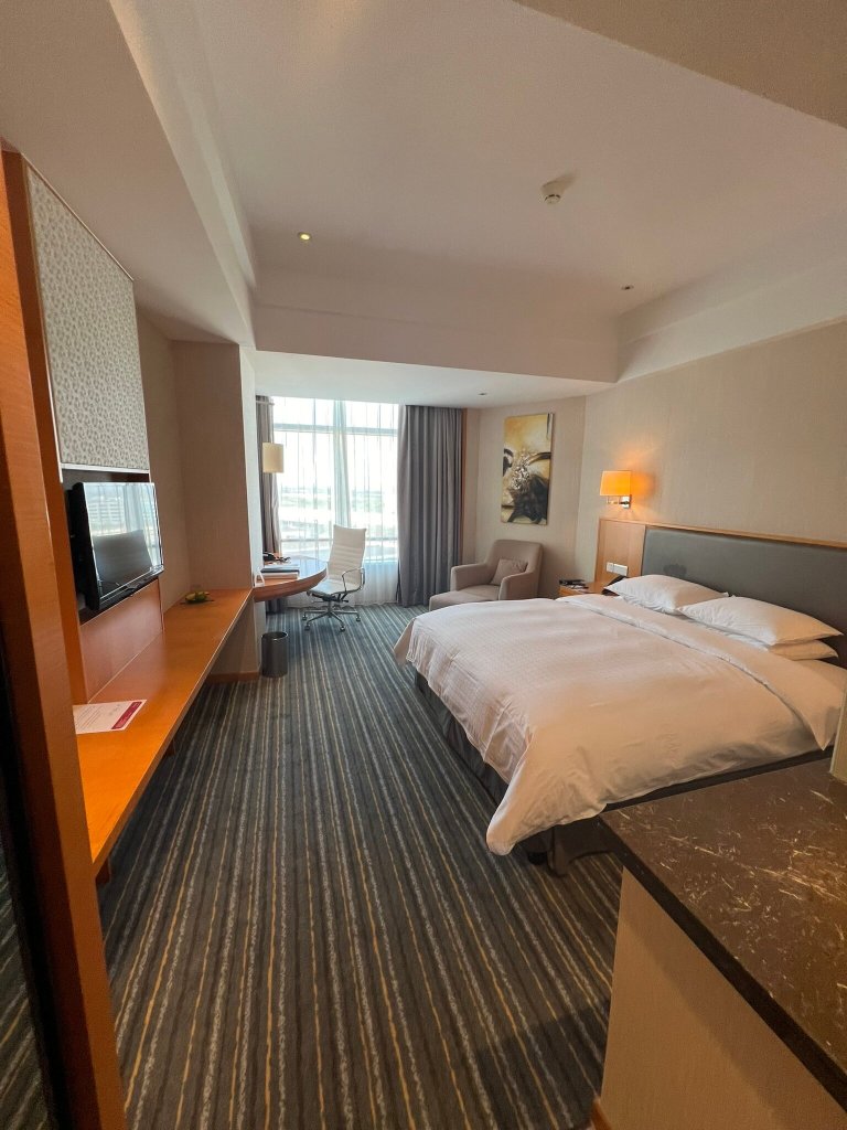 浦东机场华美达广场酒店-客卧