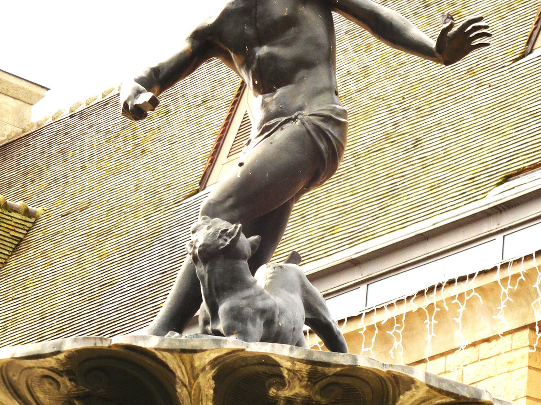 Fontaine-贡比涅必去景点