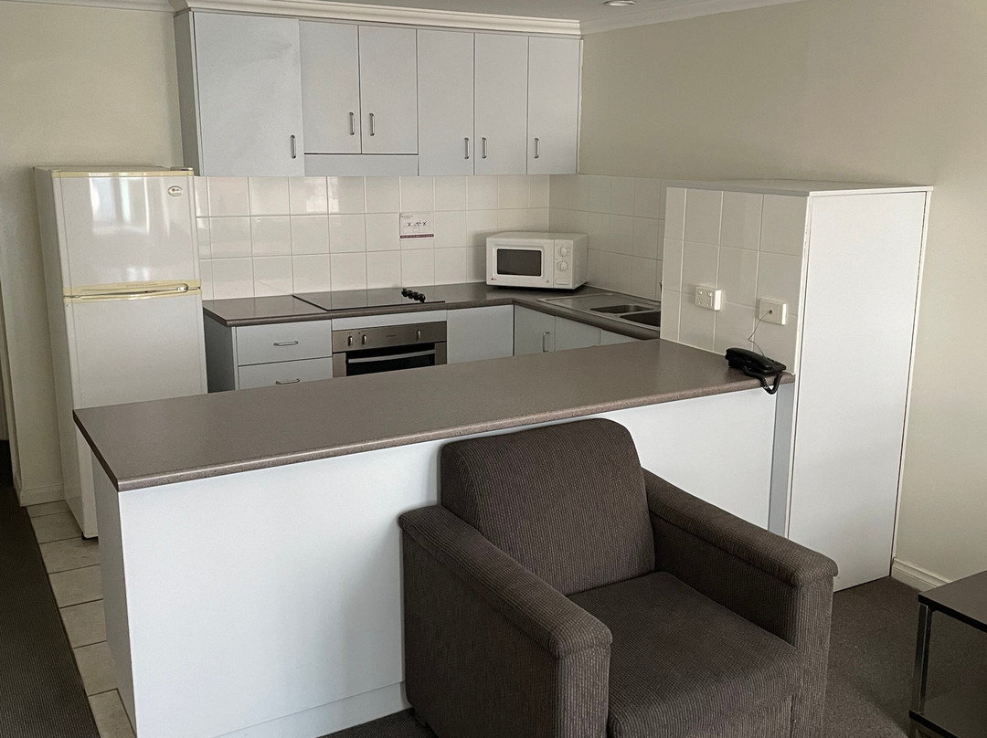 富兰克林中央公寓酒店主图