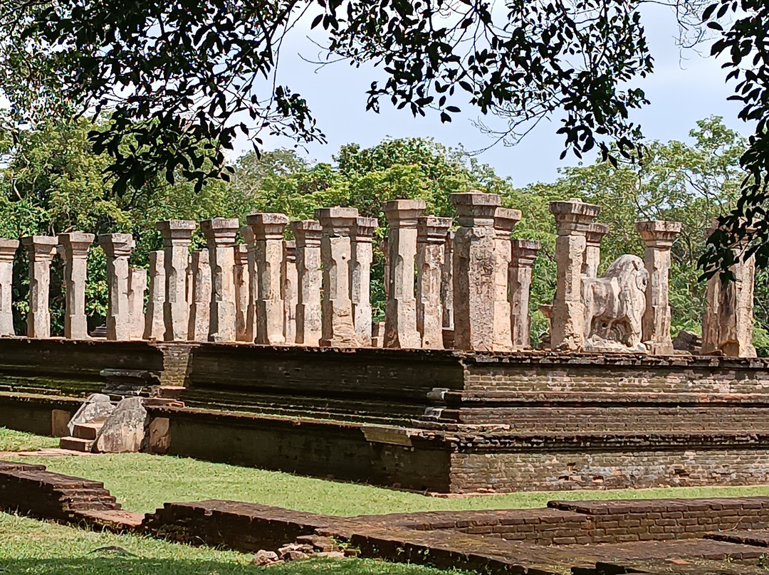 Dinesh Liyanage-波隆纳鲁瓦必去景点