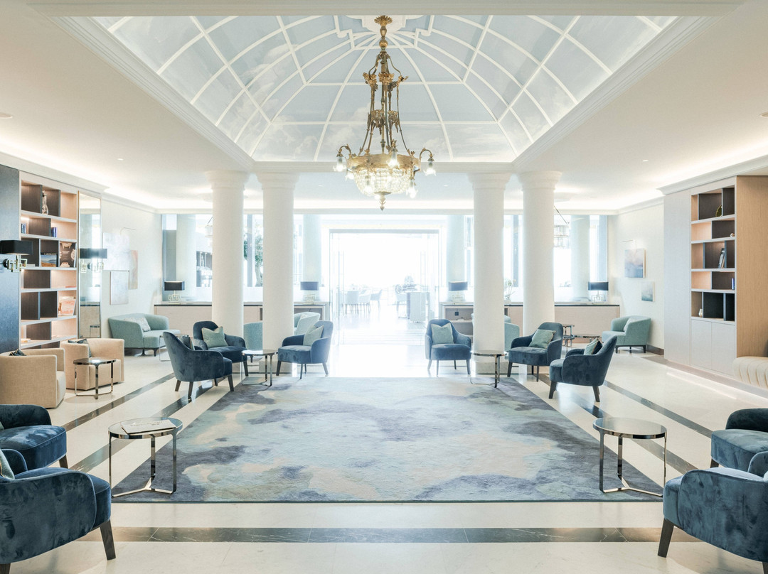 蒙特勒瑞士雄伟大酒店主图