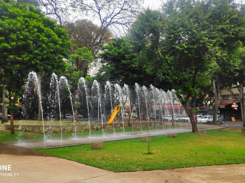 Praca Napoleao Moreira da Silva-Maringa必去景点