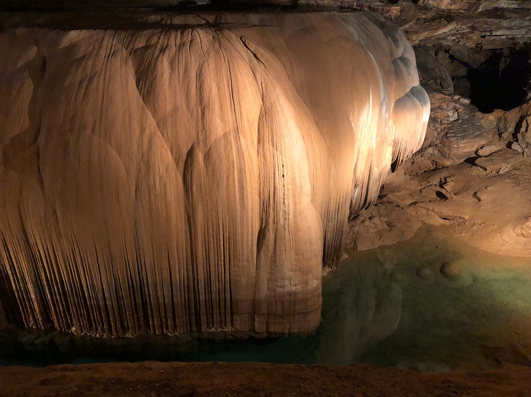 Blanchard Springs Caverns景点图片