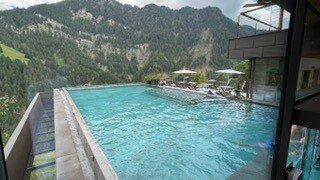 Hotel Uhrerhof-Deur-泳池