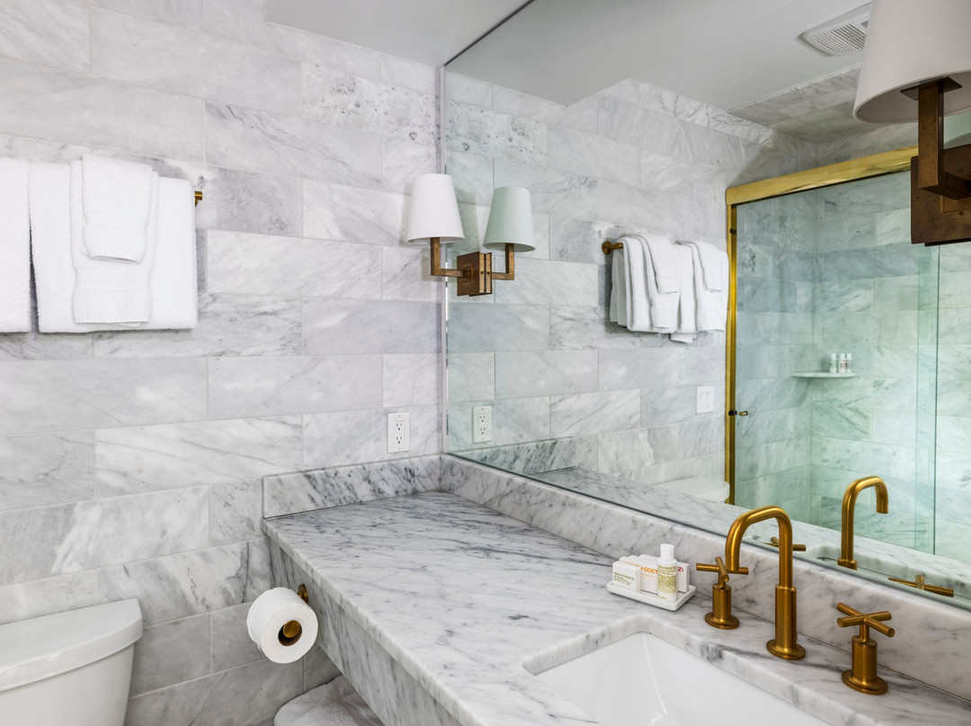 Yachtsman Hotel & Marina Club