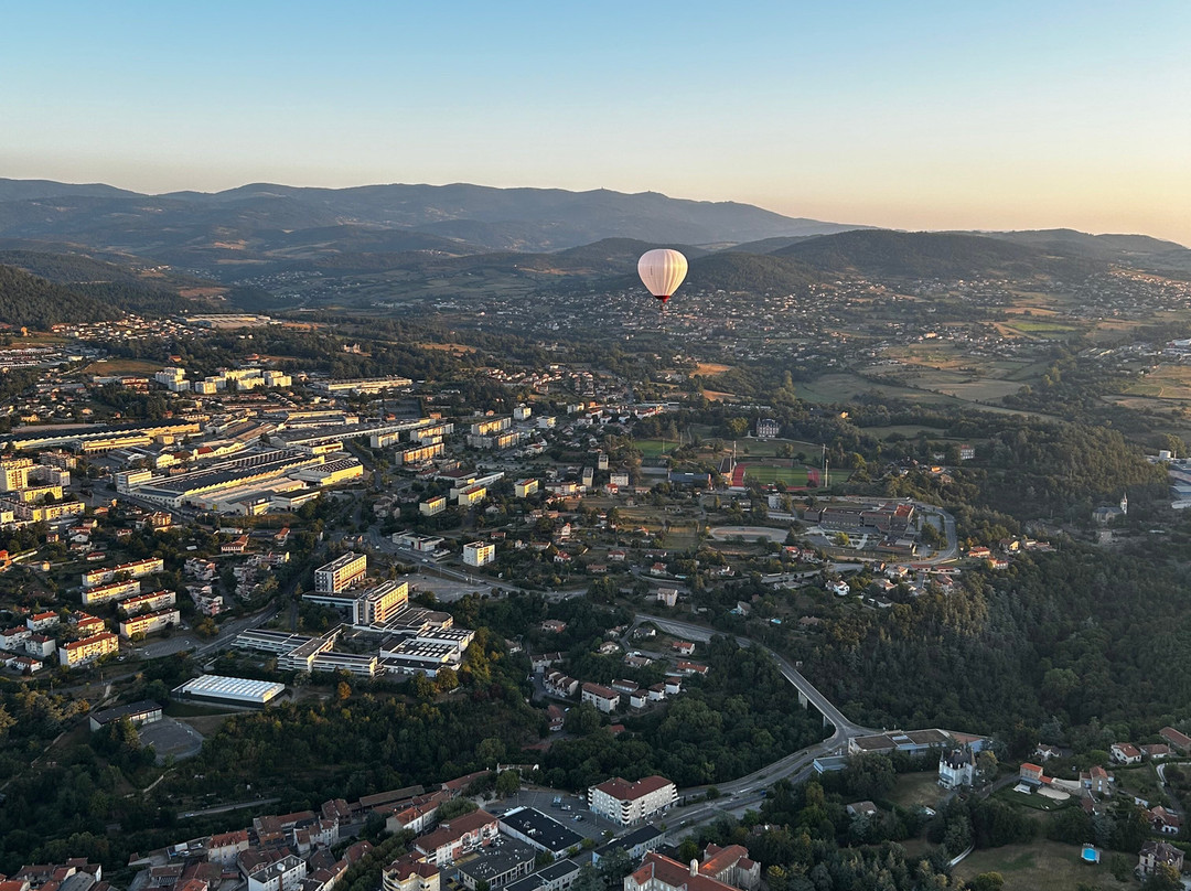 Ardeche Montgolfiere-Roiffieux必去景点