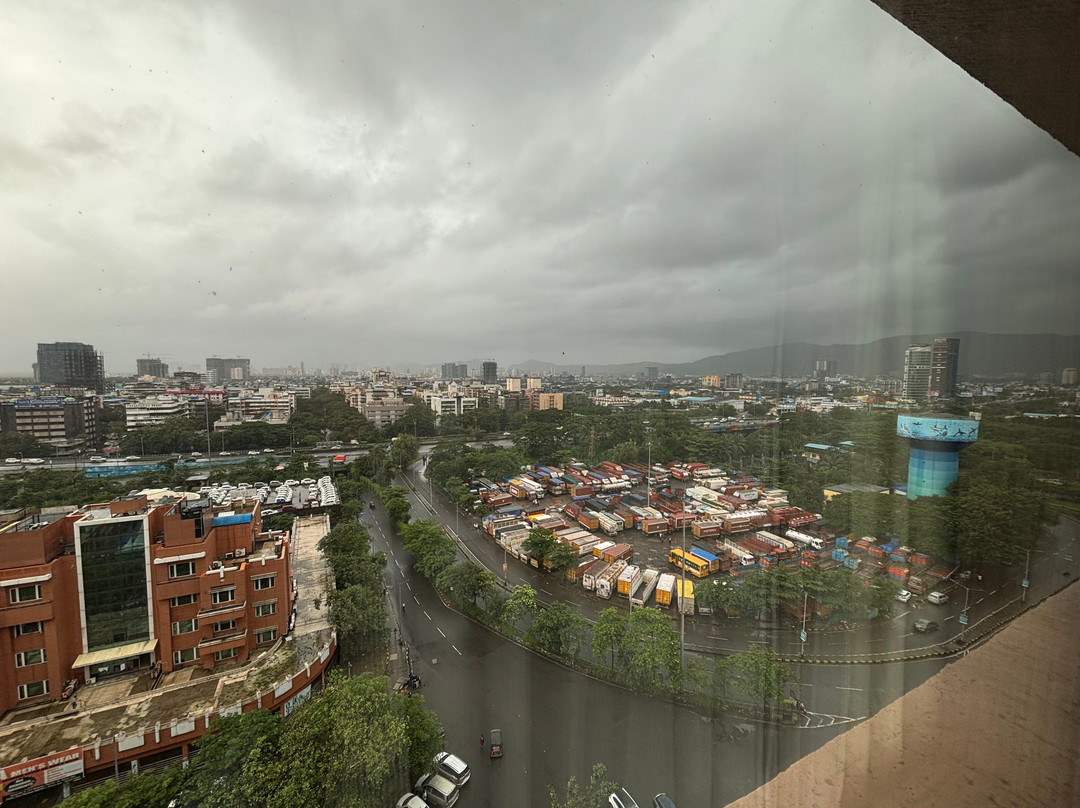 新孟买瓦希福朋喜来登酒店主图