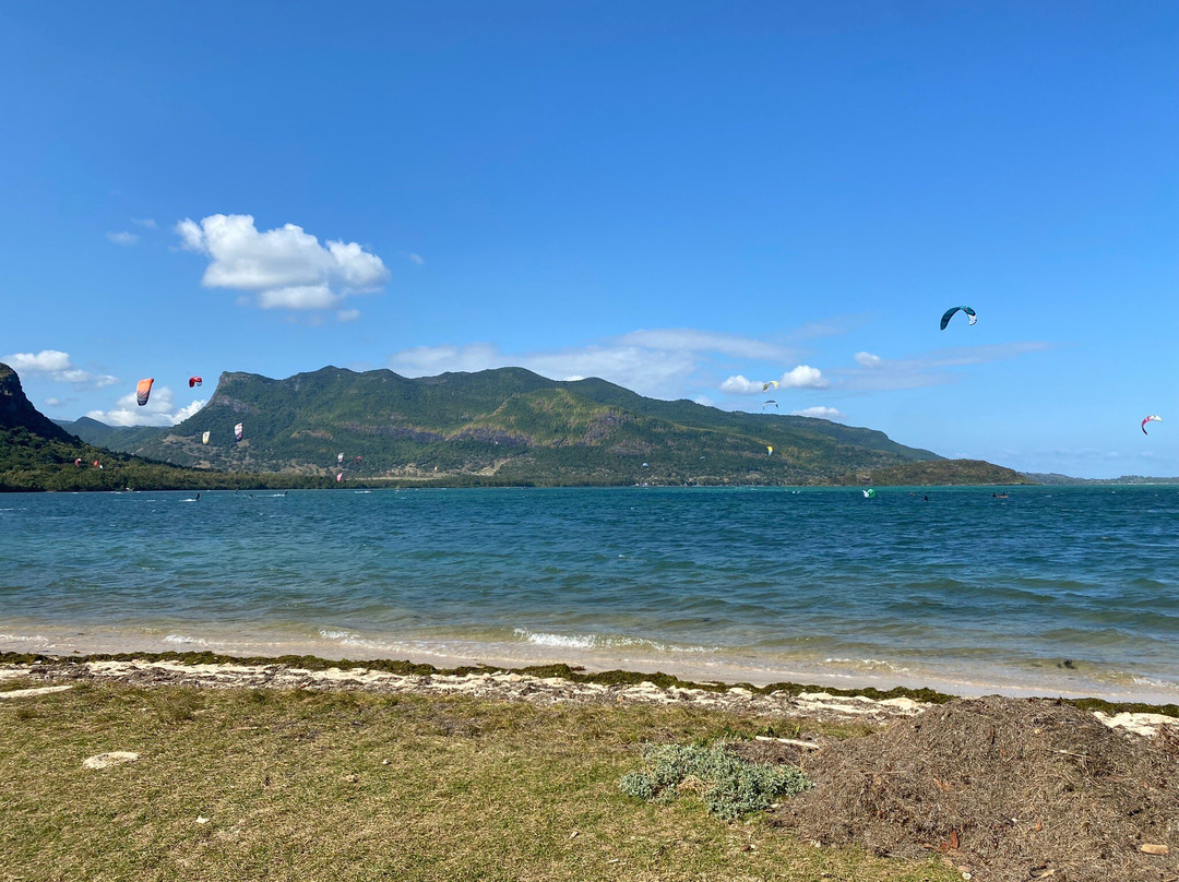 Airswitch Kitesurfing Mauritius-莫纳山必去景点