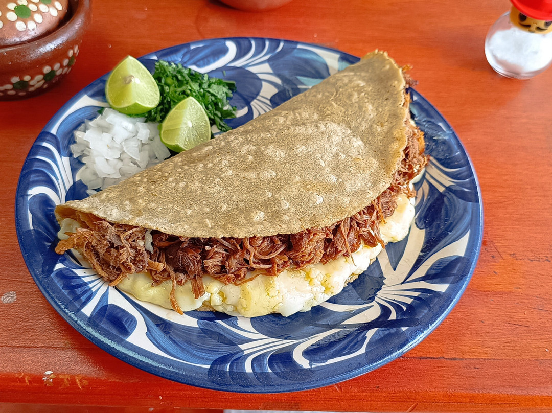 Tres Chiles Birrieria