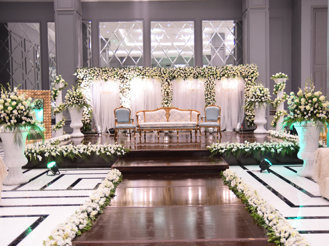 The Nishat Hotel Johar Town主图