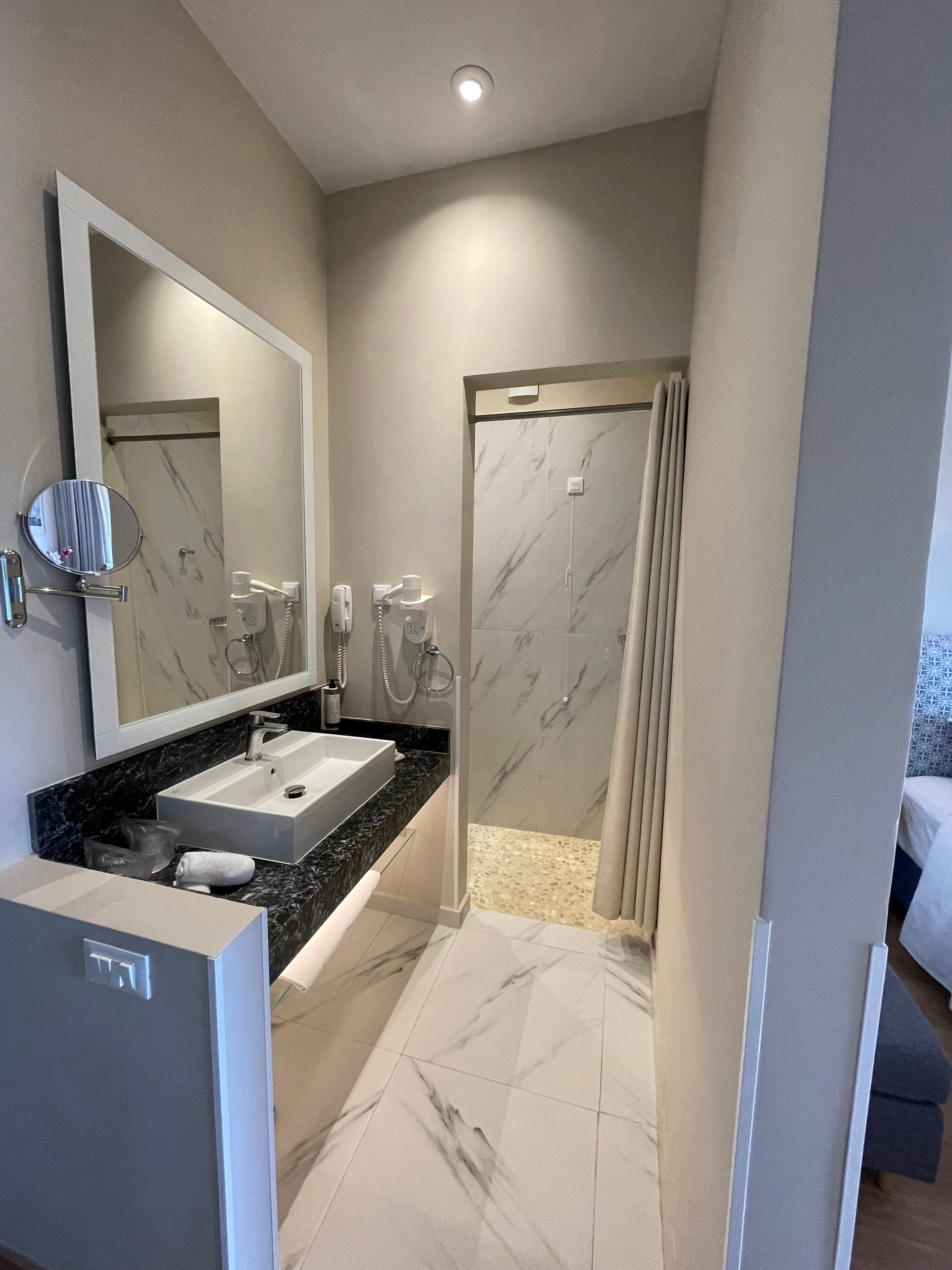 Art Hotel Debono-浴室