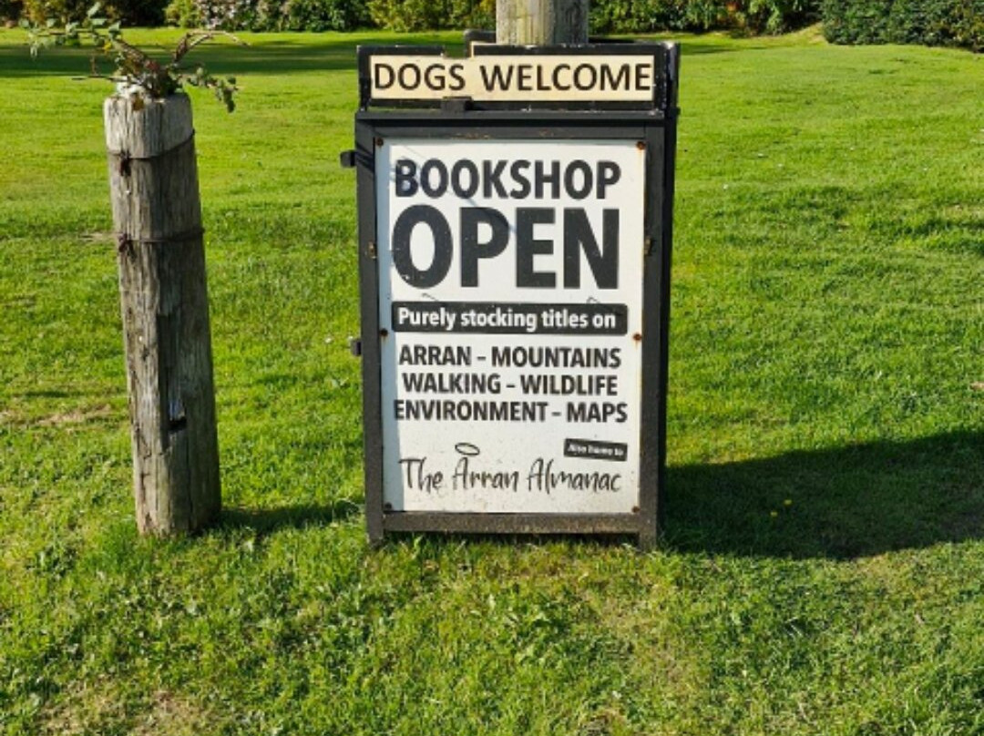 The Wee Bookshop-Corrie必去景点