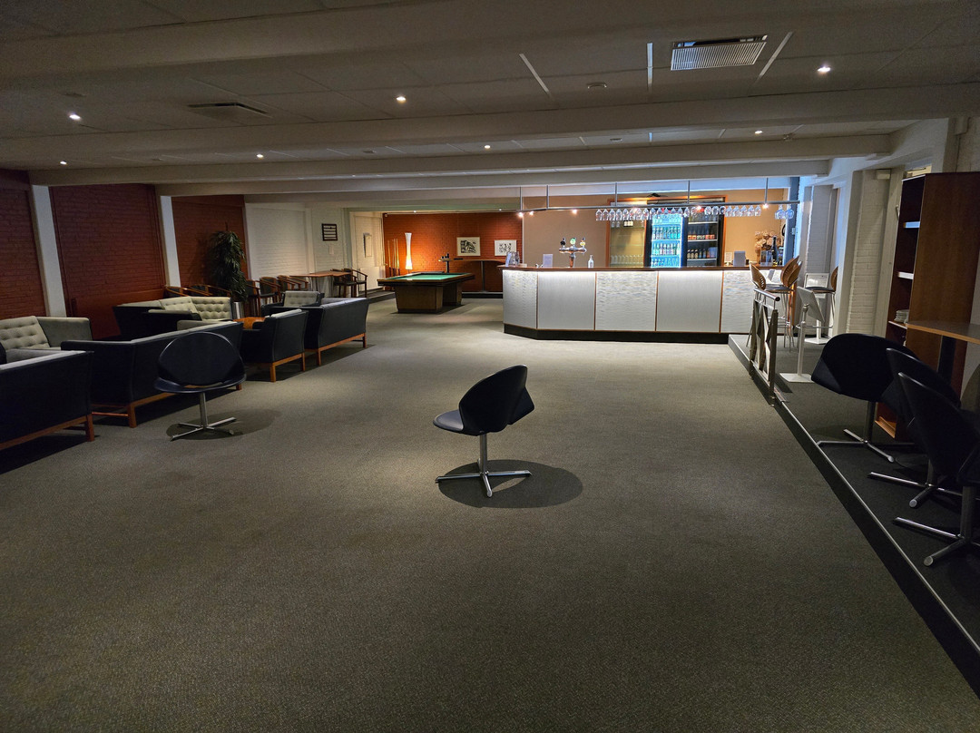 里德纳斯酒店&会议中心主图